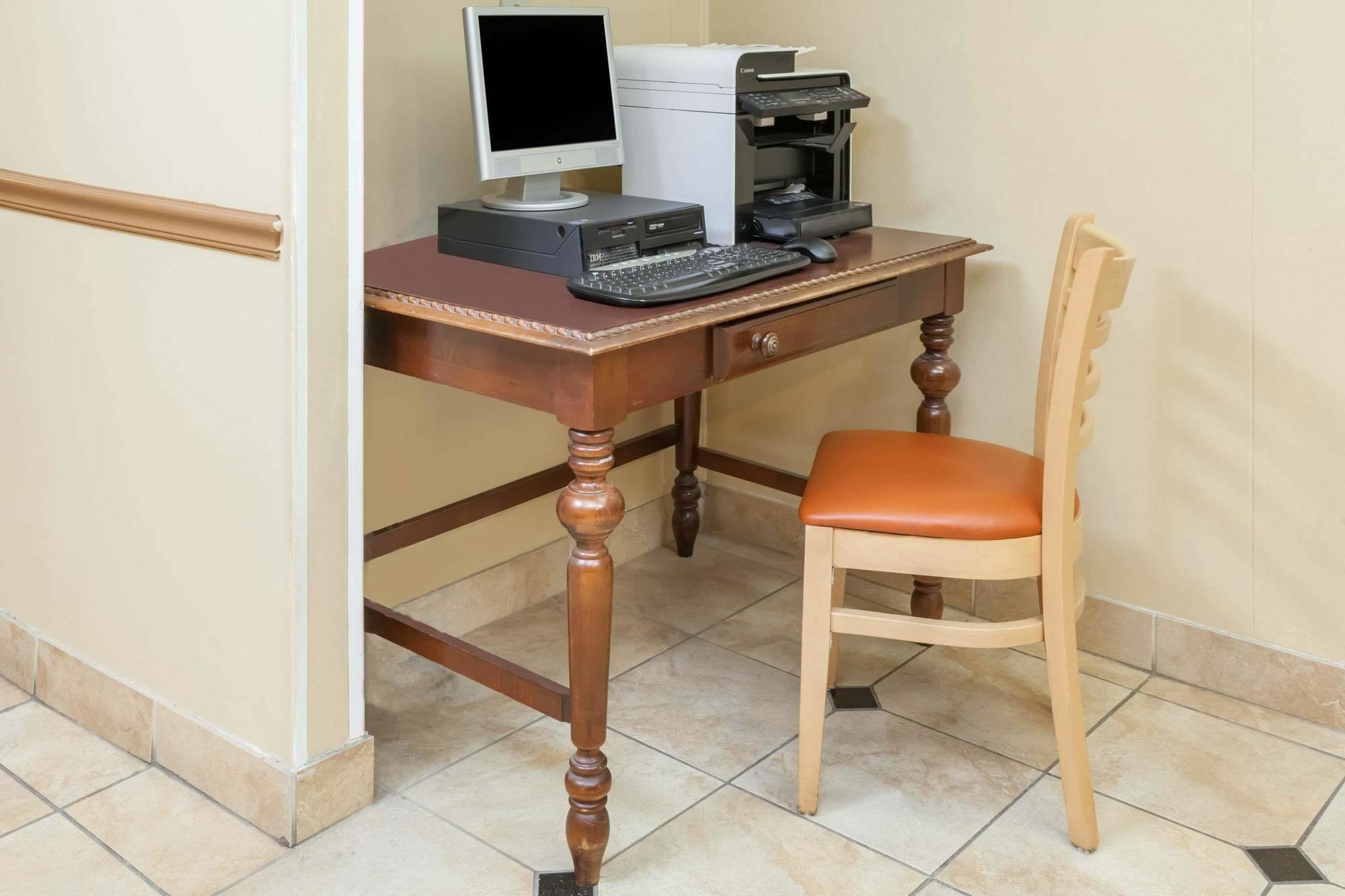 Quality Inn Mishawaka Near Notre Dame Esterno foto