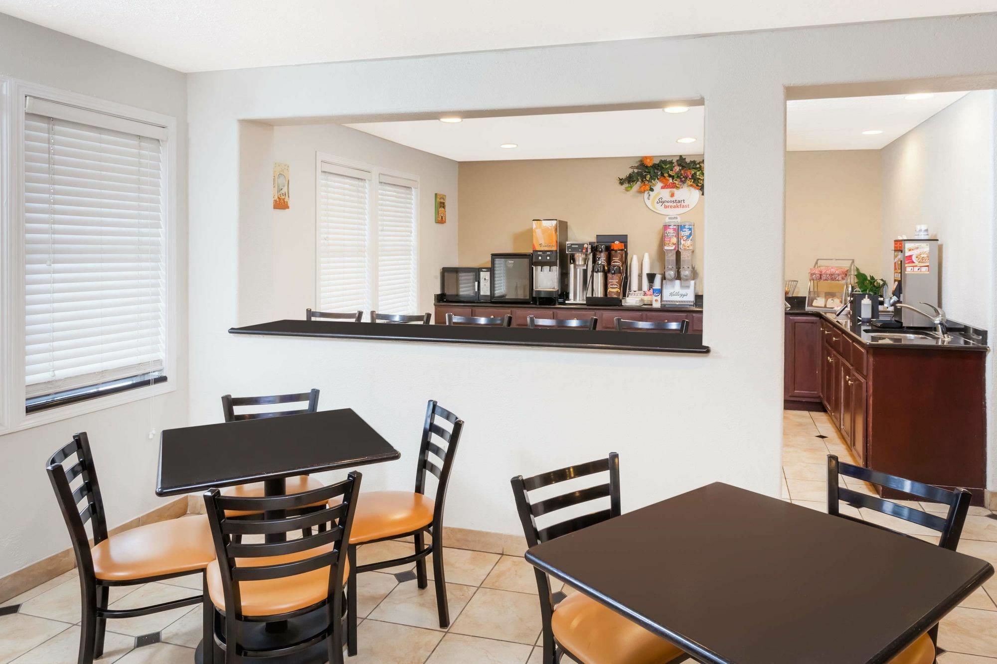 Quality Inn Mishawaka Near Notre Dame Esterno foto